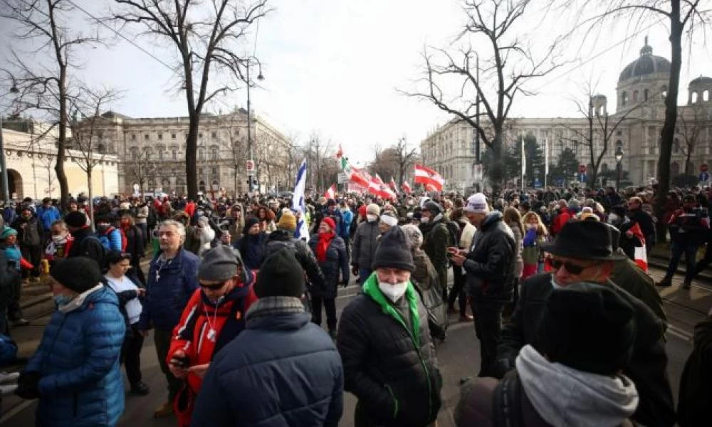Αυστρία: Χιλιάδες διαδηλωτές στους δρόμους κατά των περιοριστικών μέτρων